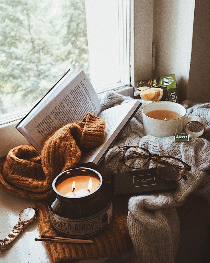 Menutup Hari dengan Beberapa Halaman yang Menenangkan